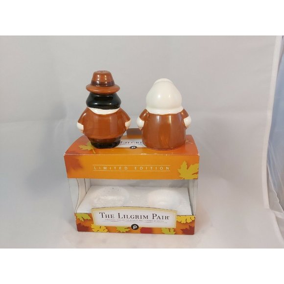 The Lilgrim Pair Salt & Pepper Shakers Publix 2017 Thanksgiving Table NIB 3.25" - Picture 3 of 8